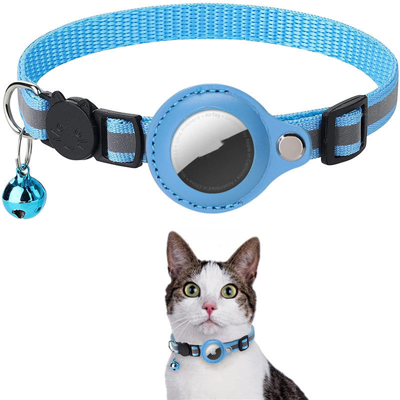 Trackable Cat Collar with Built-In AirTag Holder - PetLuxe Essentials 