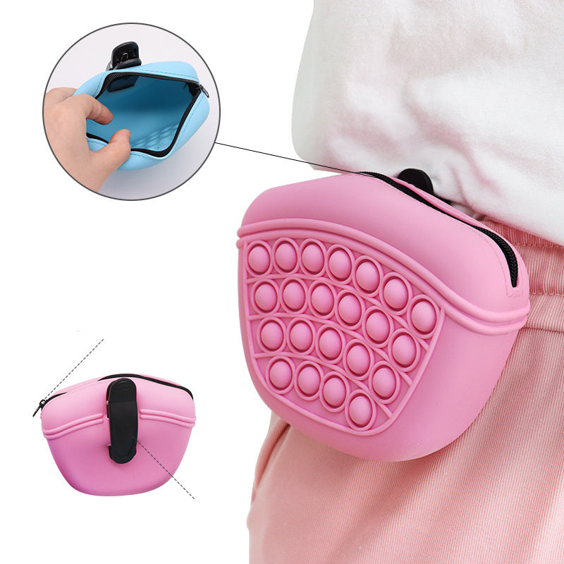 Quick-Access Silicone Treat Pouch, Reward Your Dog Fast - PetLuxe Essentials 
